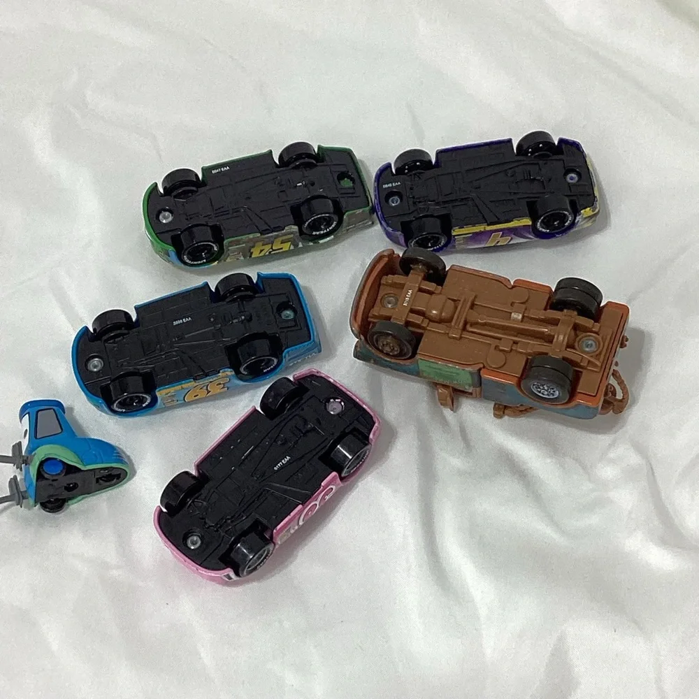 Disney Cars Movie Cars Lot of 7 Lightning McQueen Tank Coat Tow Cap Mater Lot CC - Picture 5 of 10